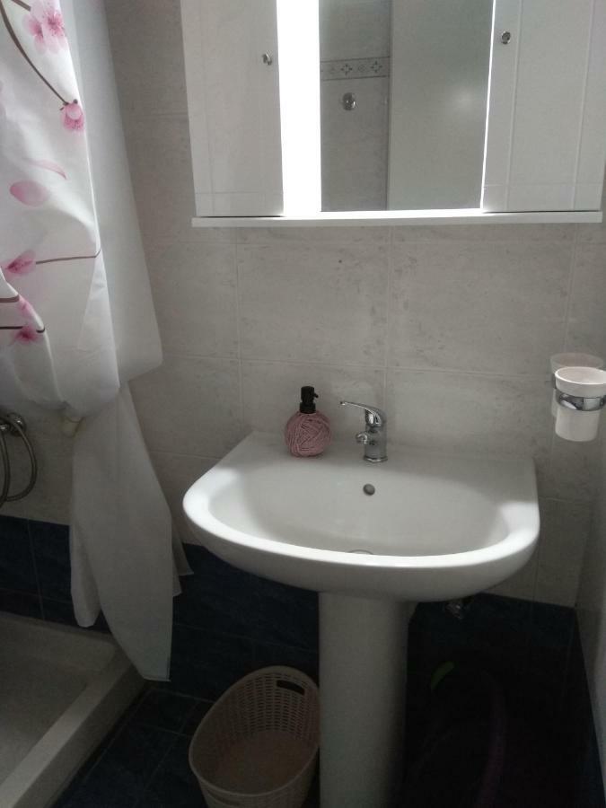 ניקיטי Cute Maisonette No2 On Coastal Sidewalk מראה חיצוני תמונה